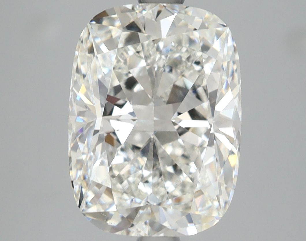 3.82 ct Cushion Modified diamond