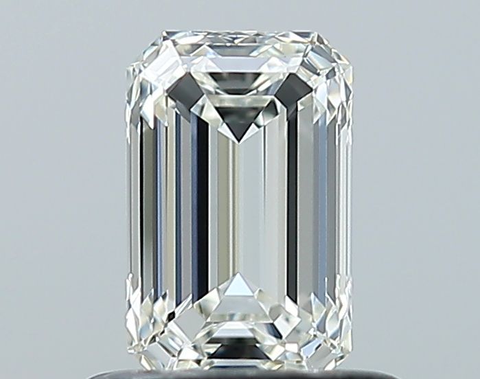 0.70 ct Emerald diamond