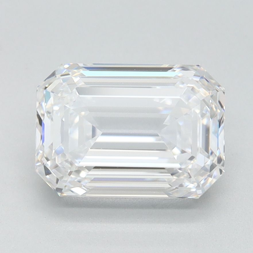 1.65 ct. emerald Lab Grown Diamond front image