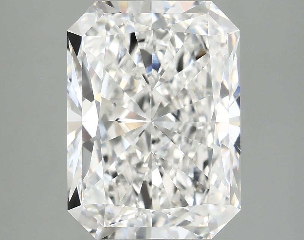 4.89 ct. radiant Lab Grown Diamond front image