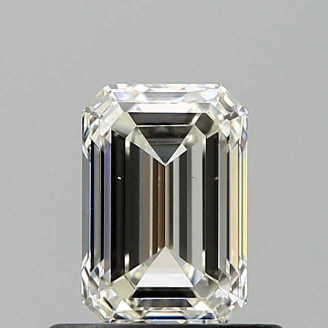 0.70 ct Emerald diamond