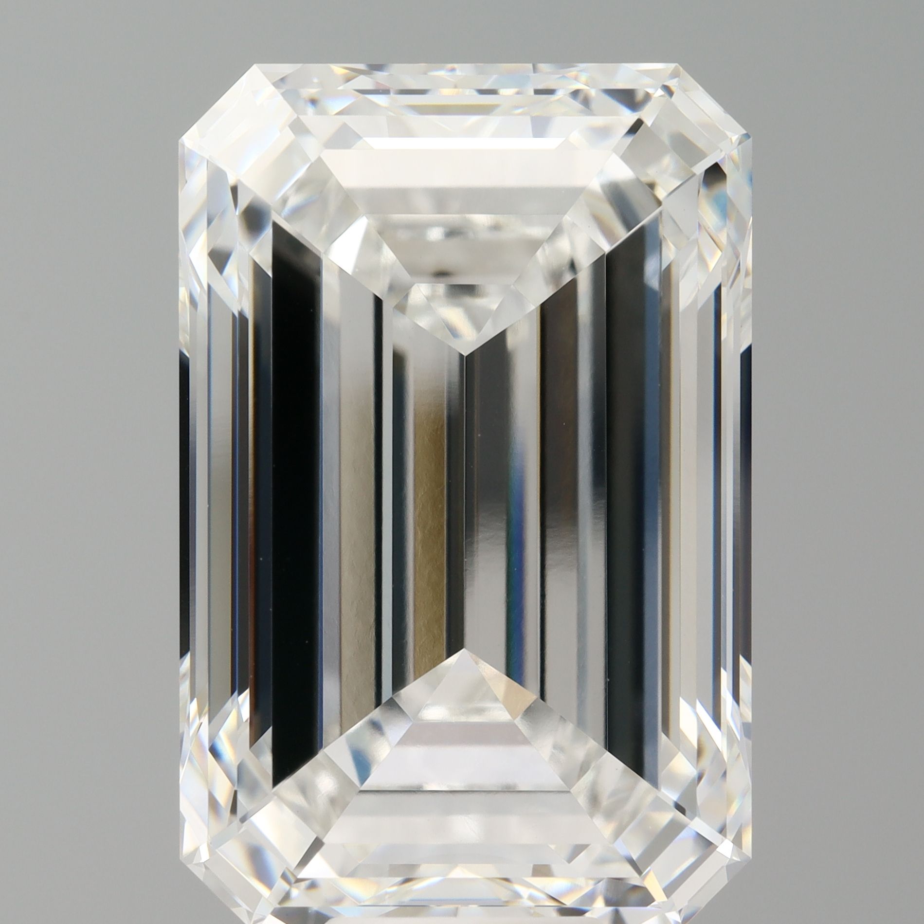 14.51 ct. emerald Lab Grown Diamond front image