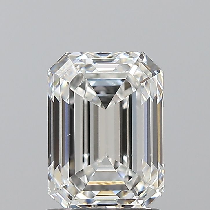 1.70 ct Emerald diamond