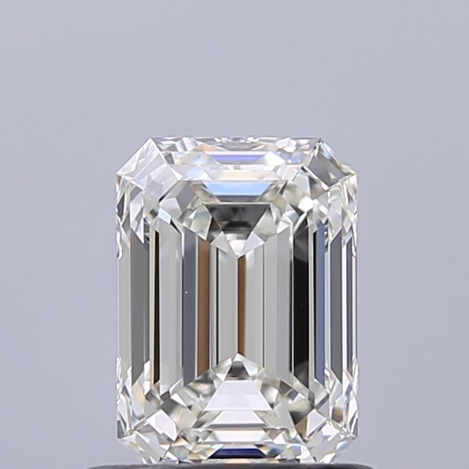 0.80 ct Emerald diamond