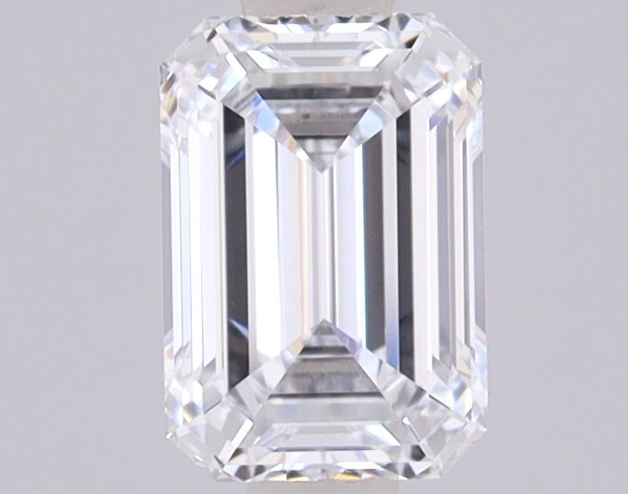 1.05 ct. emerald Lab Grown Diamond front image