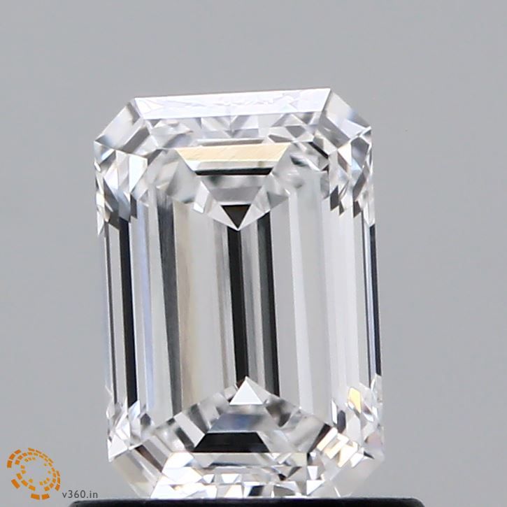 0.9 ct lab-grown Emerald Diamond