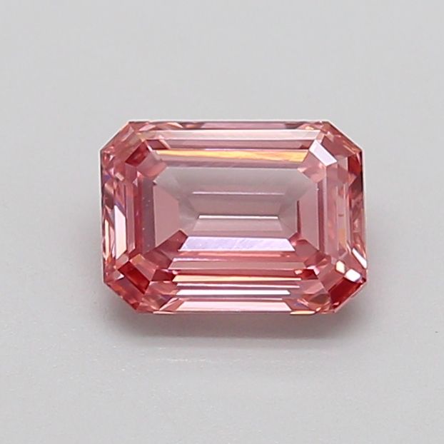 1.04 ct Emerald diamond