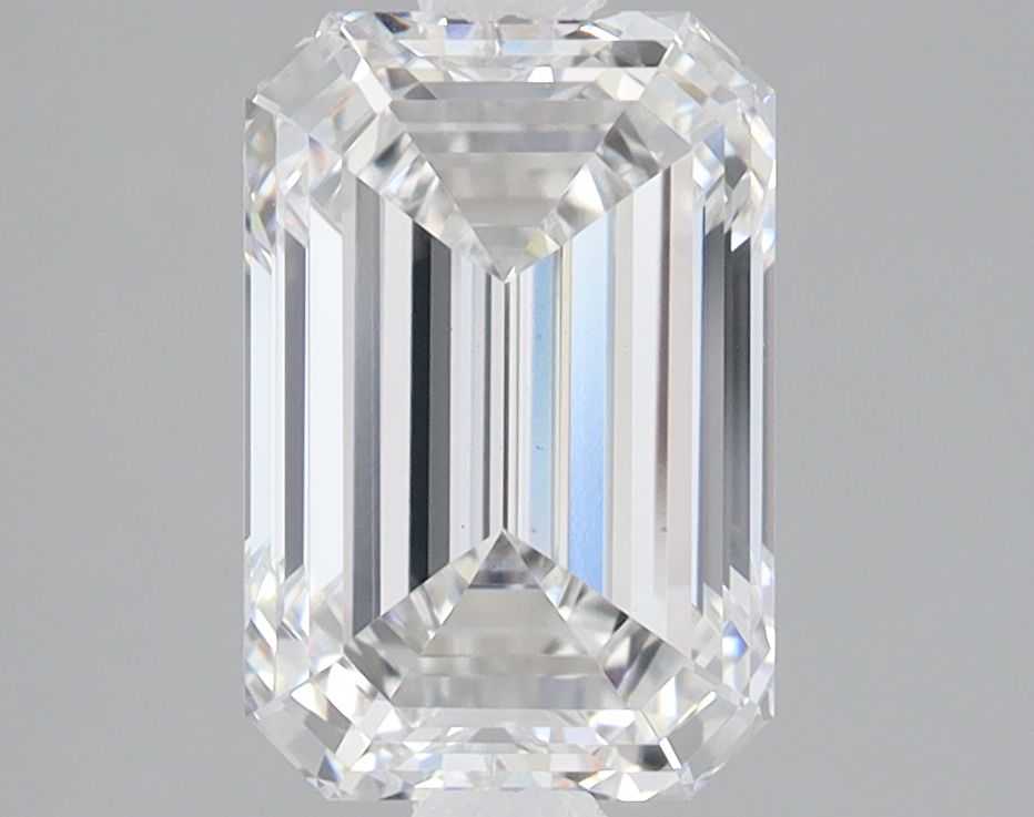2.81 ct. emerald Lab Grown Diamond front image