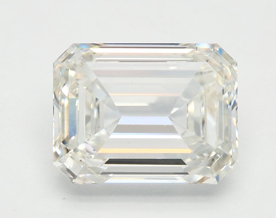 3.04 ct Emerald diamond