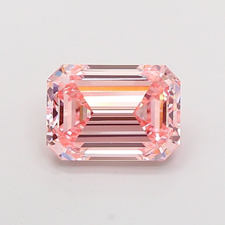 3.05 ct Emerald diamond