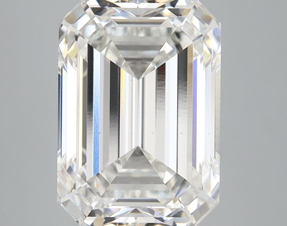 4.56 ct. emerald Lab Grown Diamond front image