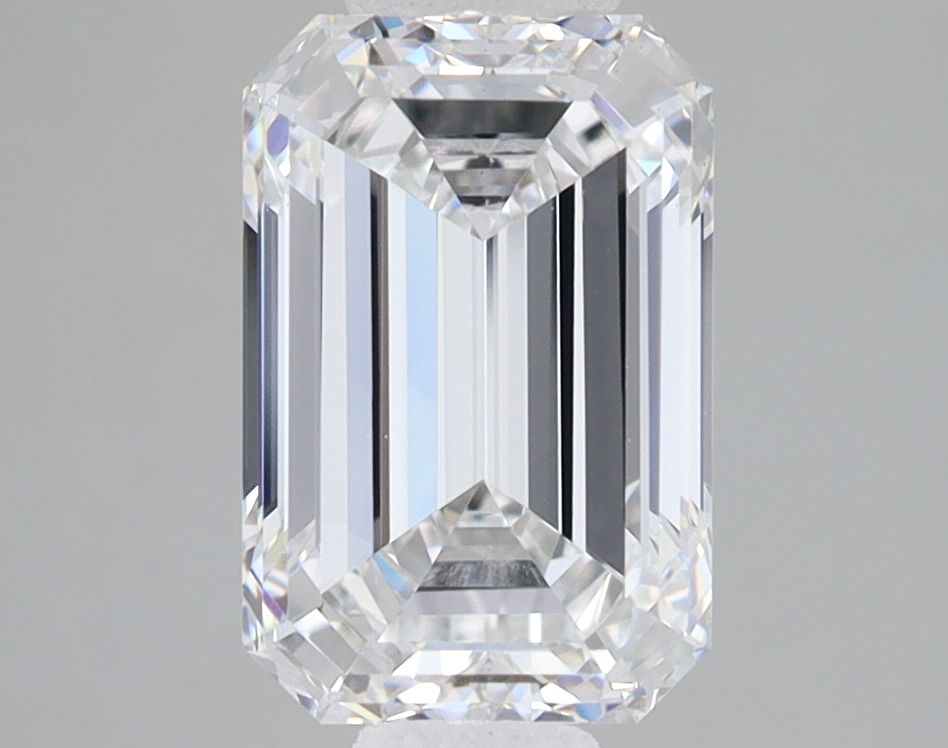 2.54 ct. emerald Lab Grown Diamond front image