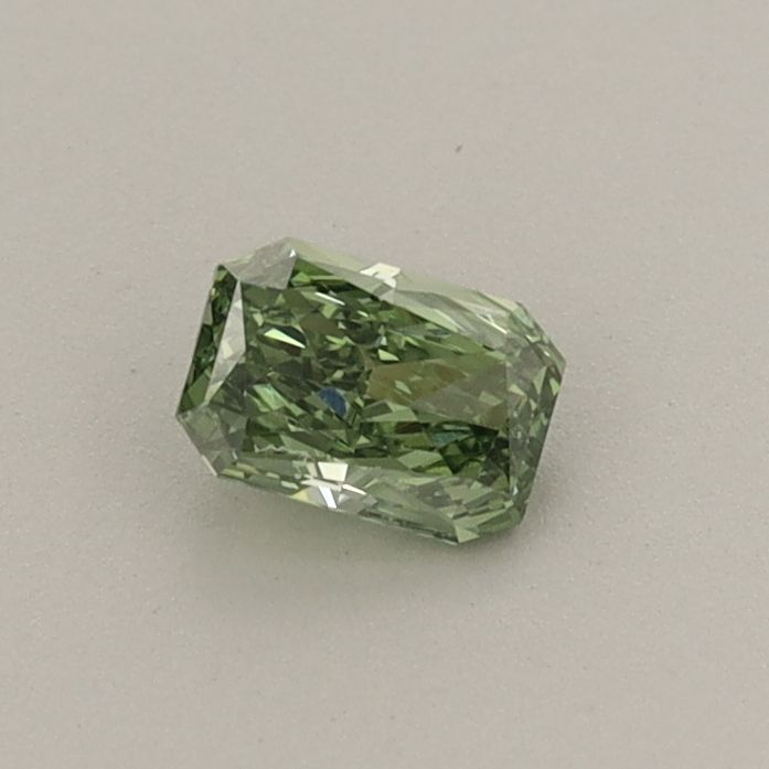 0.29 CT Fancy Vivid Green RADIANT