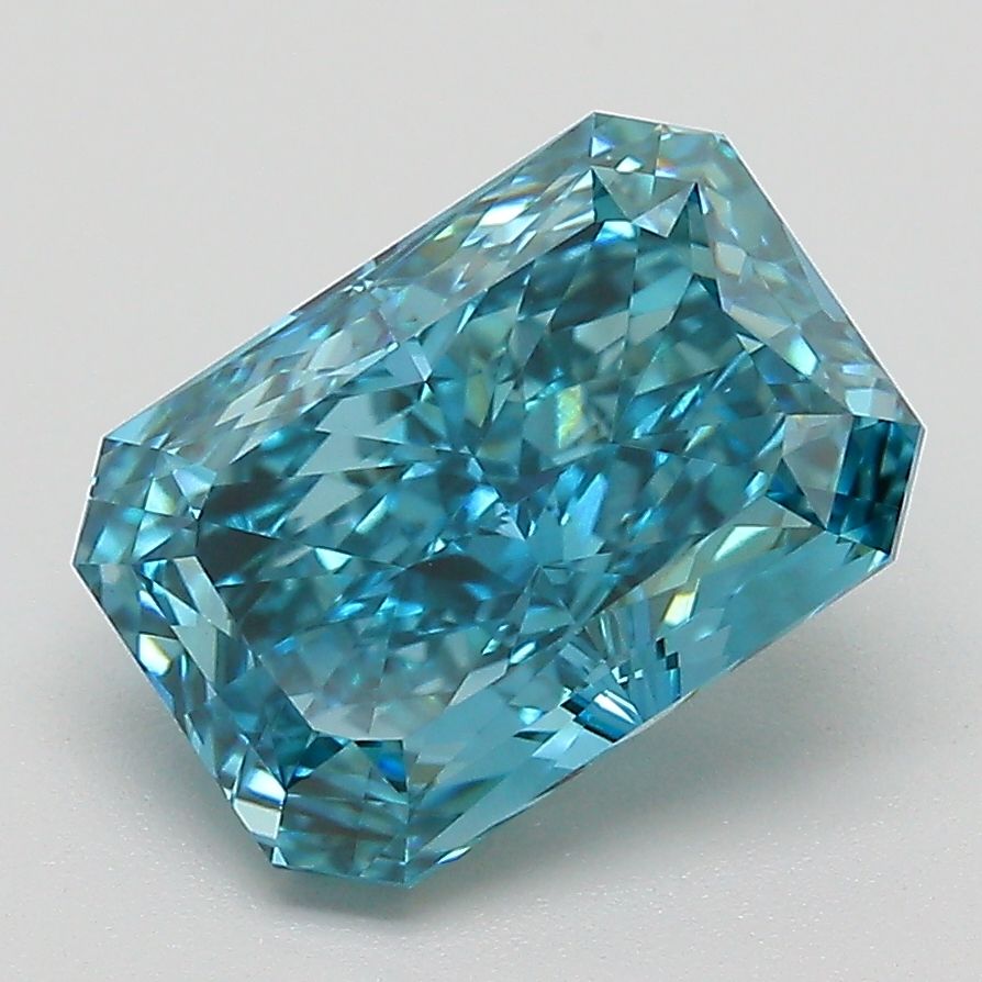 3.09 ct Radiant diamond