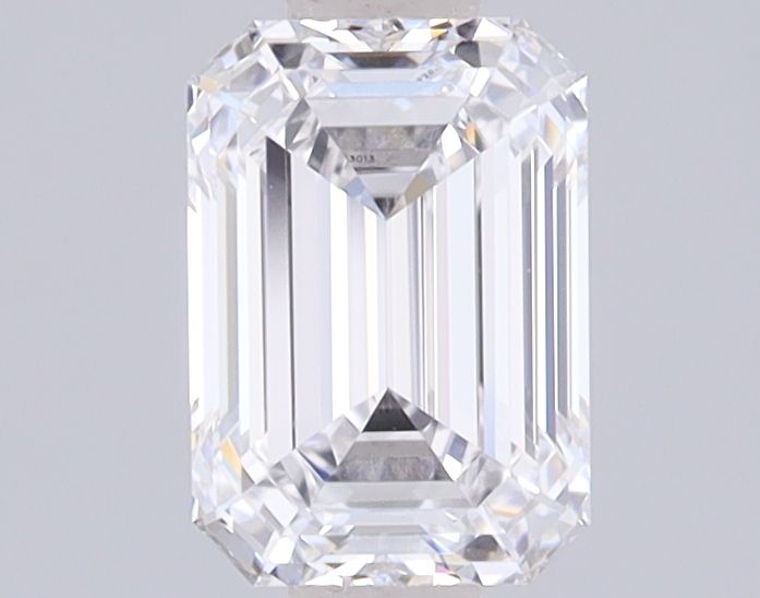 1.05 ct. emerald Lab Grown Diamond front image