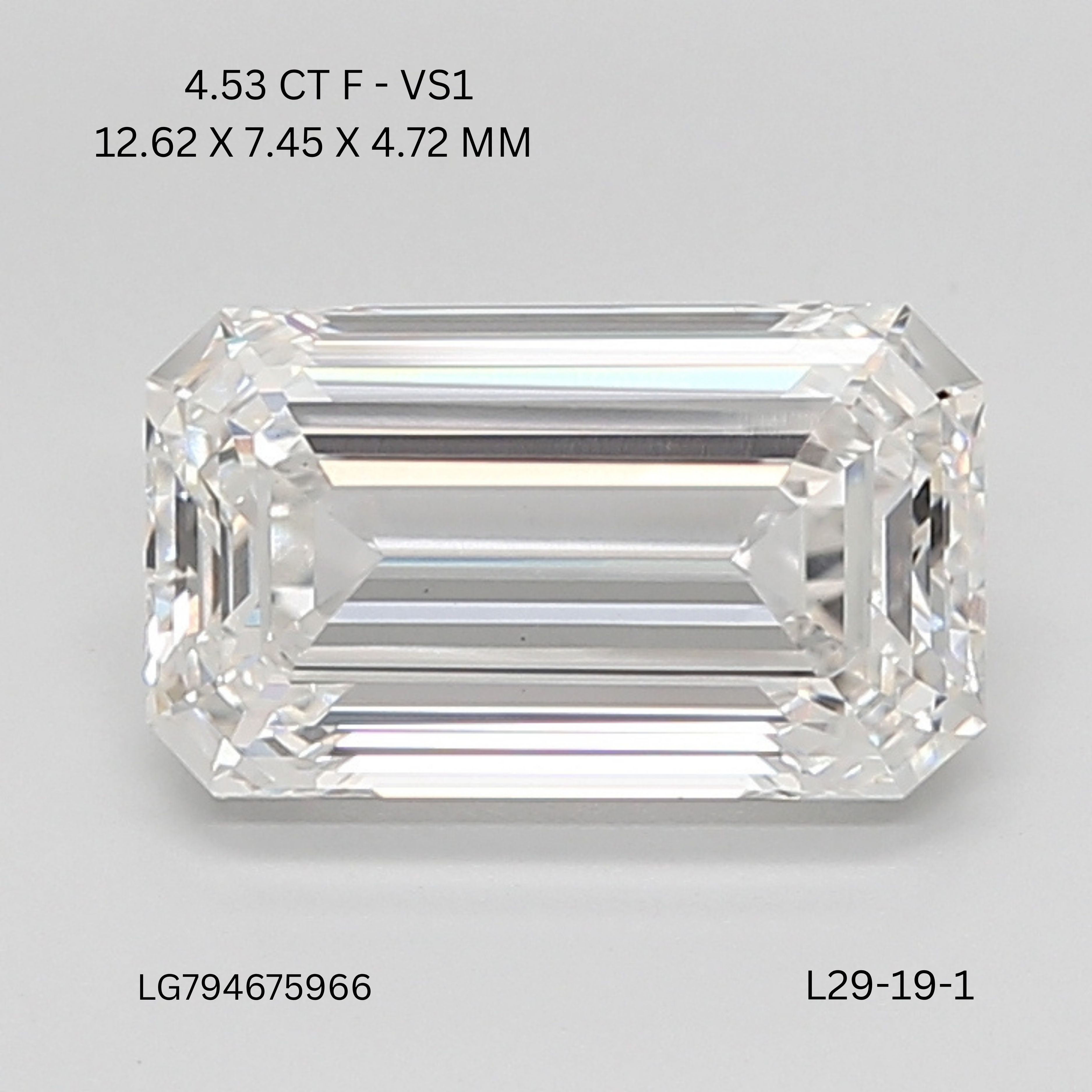 4.53 ct. emerald Lab Grown Diamond front image
