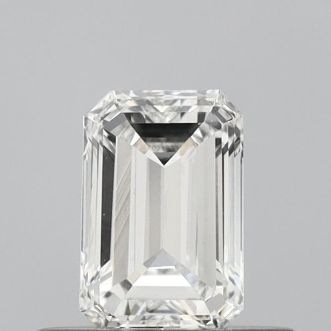 0.42 ct Emerald diamond