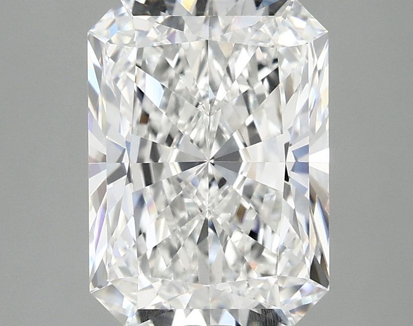 3.05 ct. radiant Lab Grown Diamond front image
