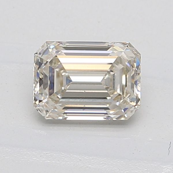 1.05 ct Emerald diamond