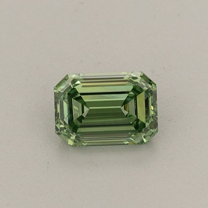 0.37 CT Fancy Vivid Green EMERALD