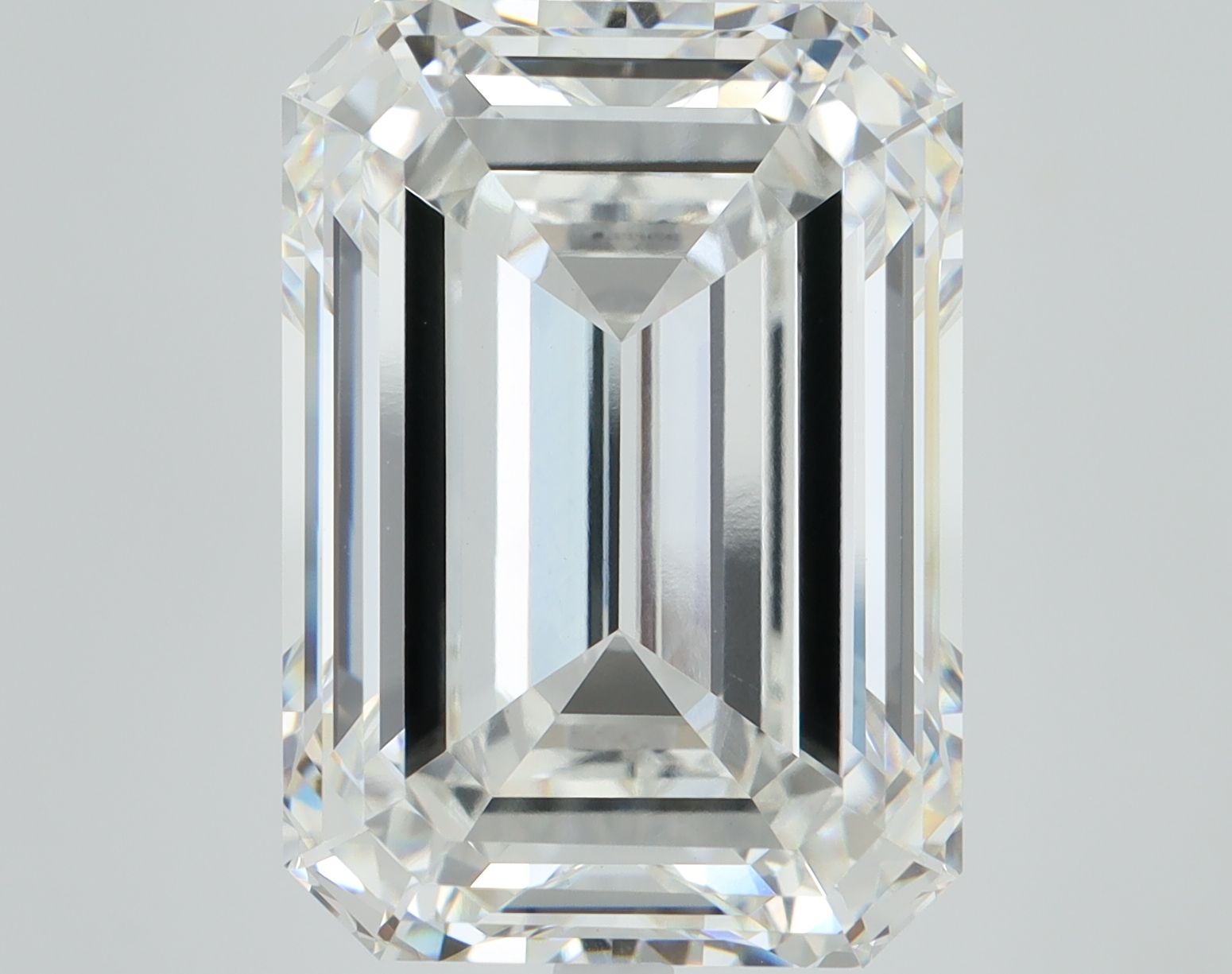 1.56 ct. emerald Lab Grown Diamond front image