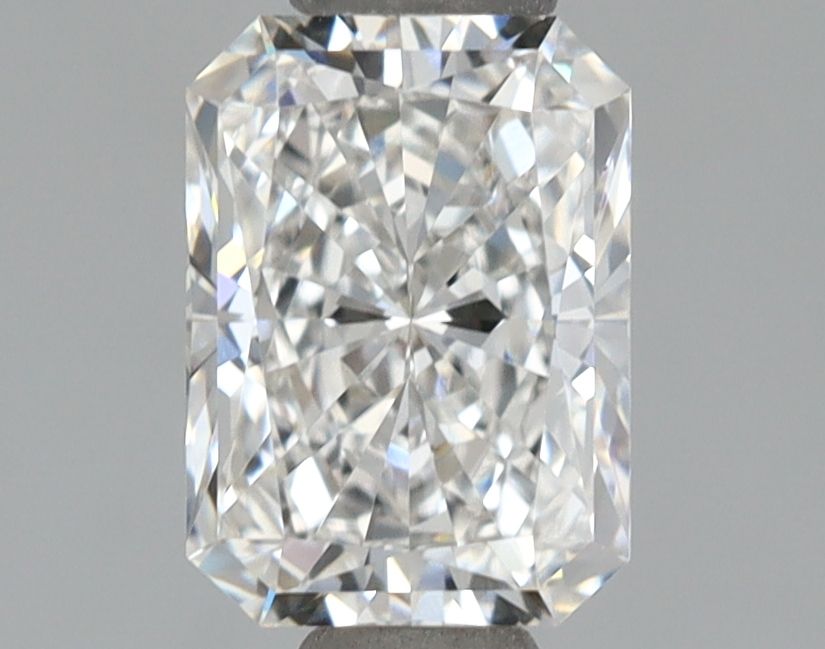 1.02 ct Radiant diamond