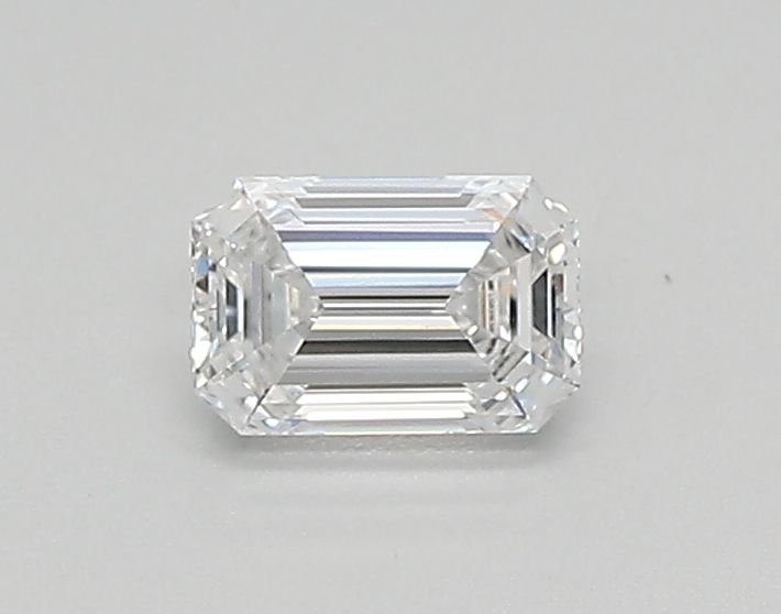 0.34 ct lab-grown Emerald Diamond