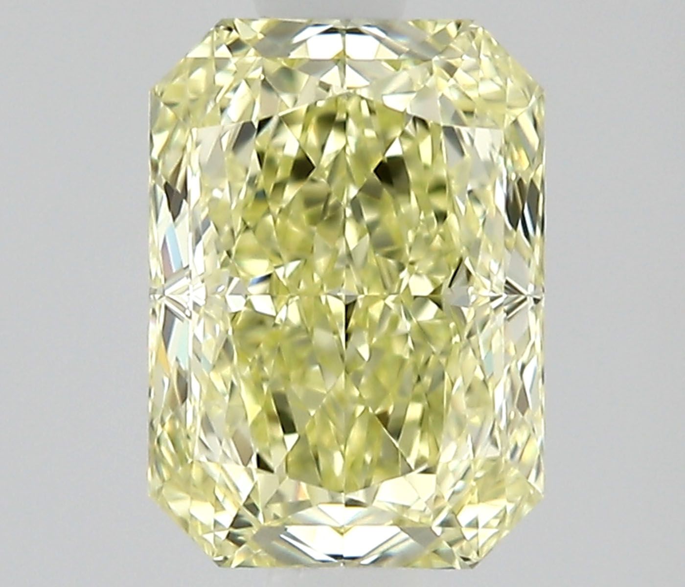 1.32 ct Radiant diamond