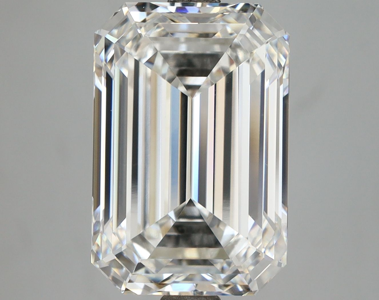8.21 ct. emerald Lab Grown Diamond front image
