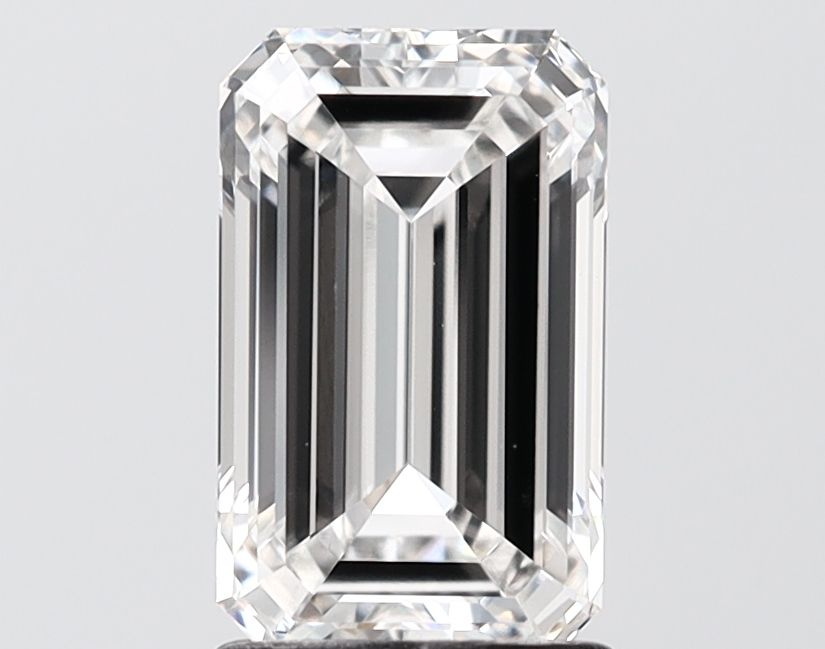 2.00 ct. emerald Lab Grown Diamond front image