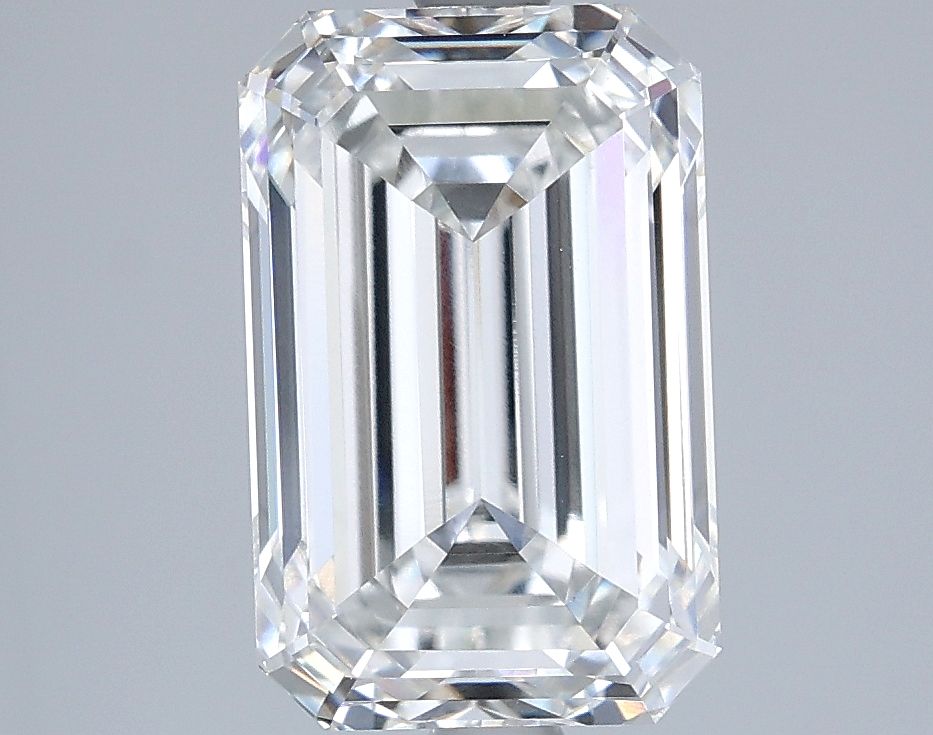3.71 ct Emerald diamond