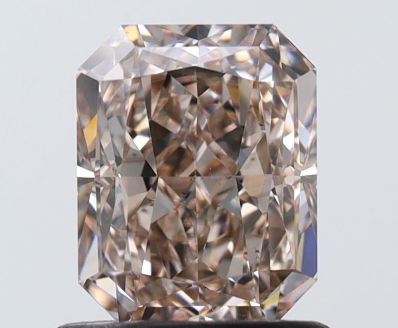 1.03 ct Radiant diamond