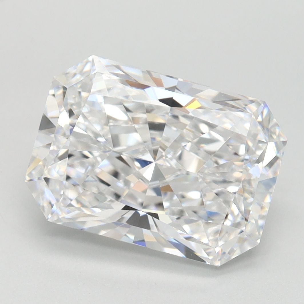 2.81 ct. radiant Lab Grown Diamond front image