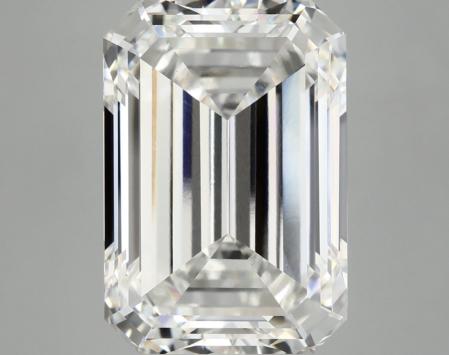14.09 ct. emerald Lab Grown Diamond front image