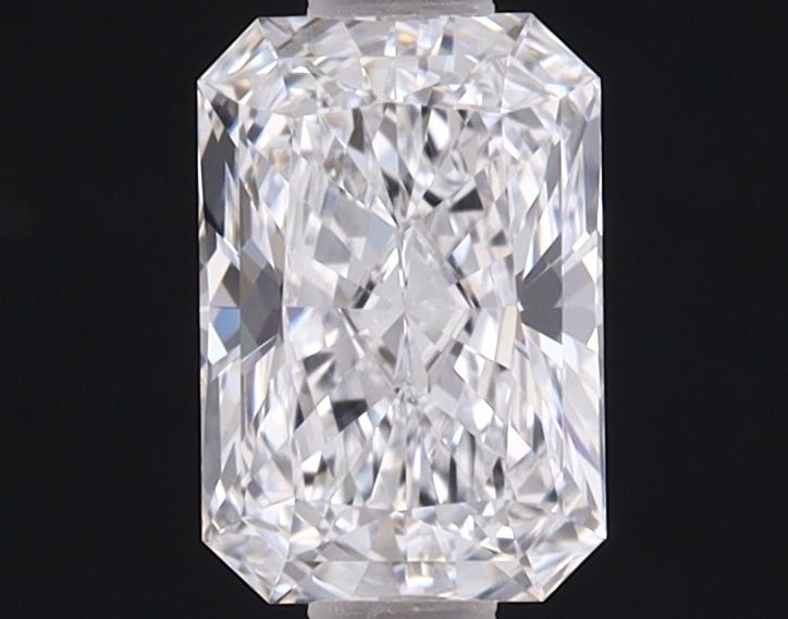 1.04 ct. radiant Lab Grown Diamond front image