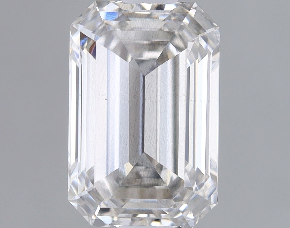 1.04 ct. emerald Lab Grown Diamond front image