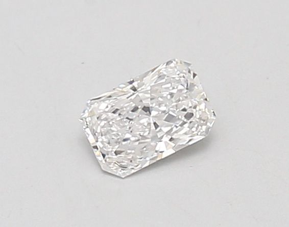 0.32 ct lab-grown Radiant Diamond