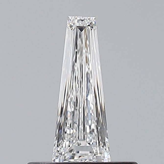0.32 ct Tapered baguette Diamond