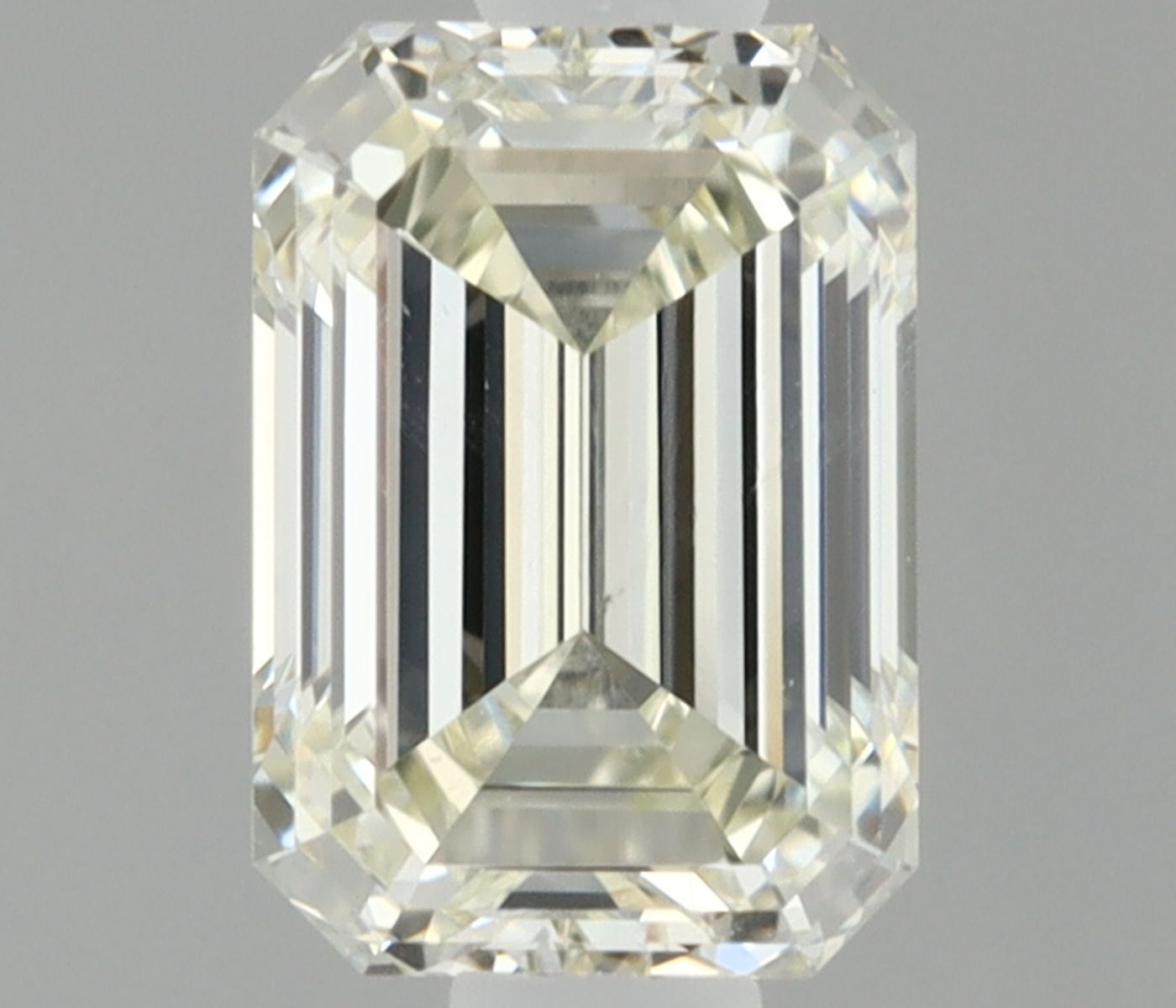 0.5 ct Emerald Diamond
