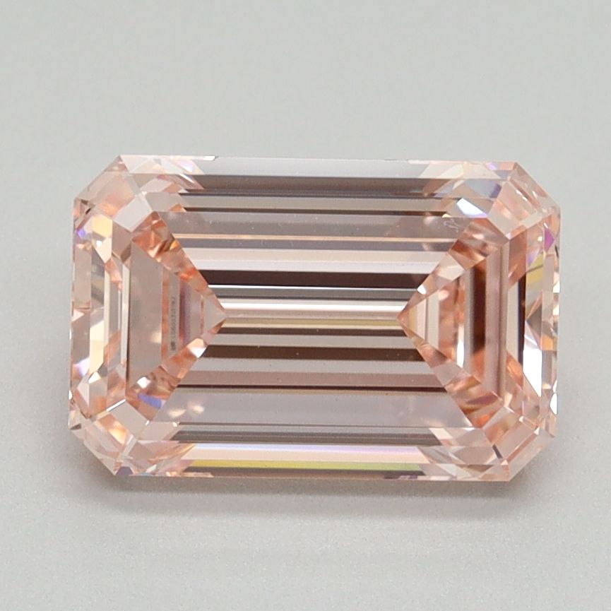 2.20 ct Emerald diamond