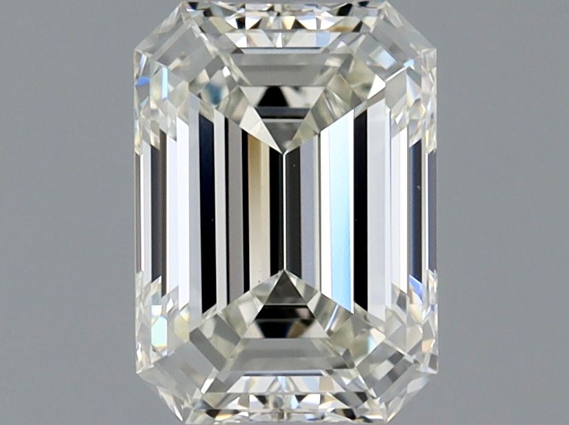 0.70 ct Emerald diamond