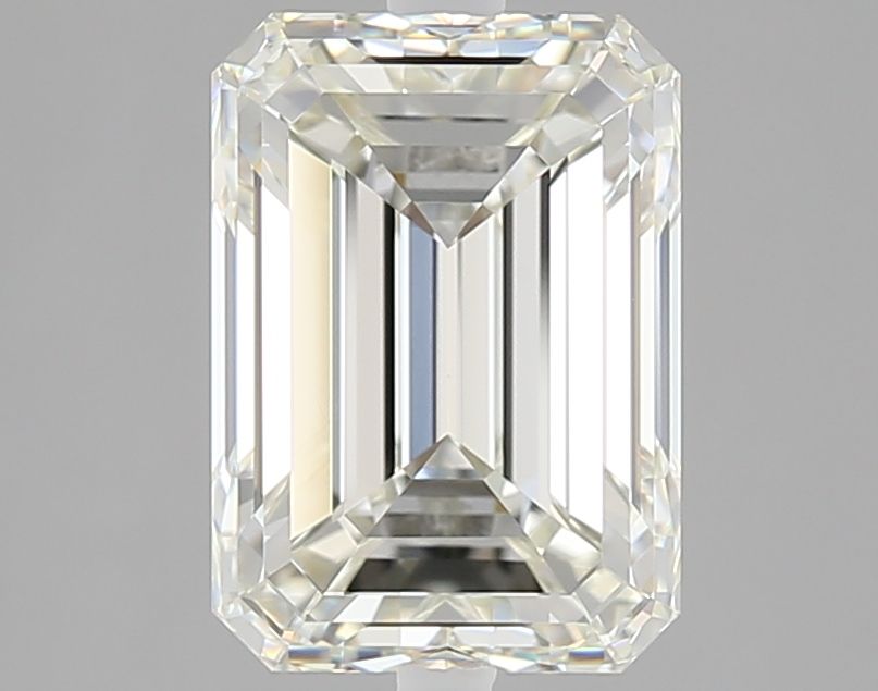 3.01 ct Emerald diamond