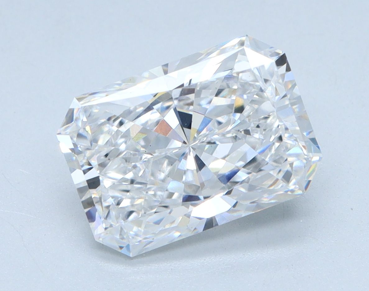 2.60 ct. radiant Lab Grown Diamond front image