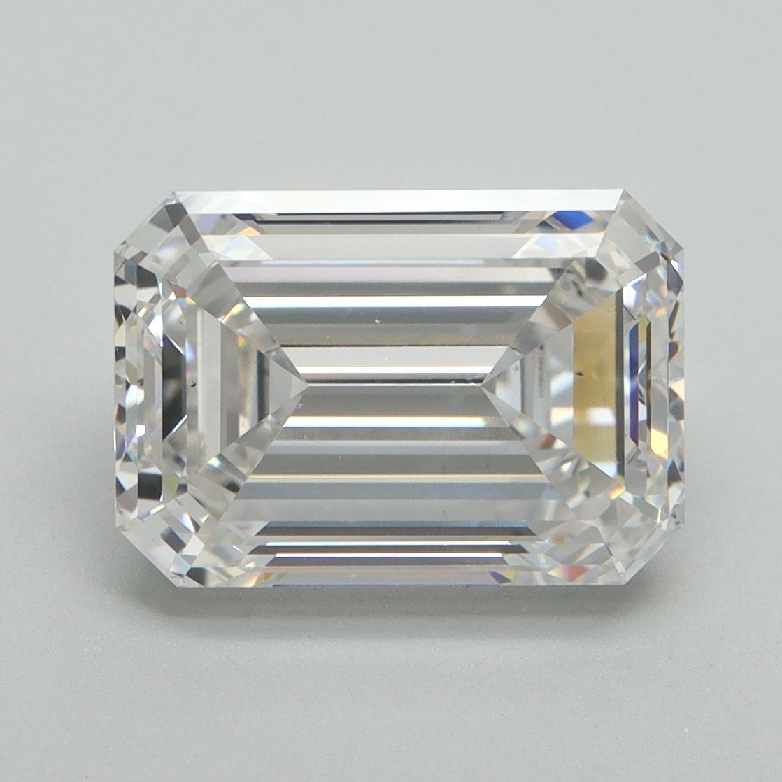 4.24 ct. emerald Lab Grown Diamond front image