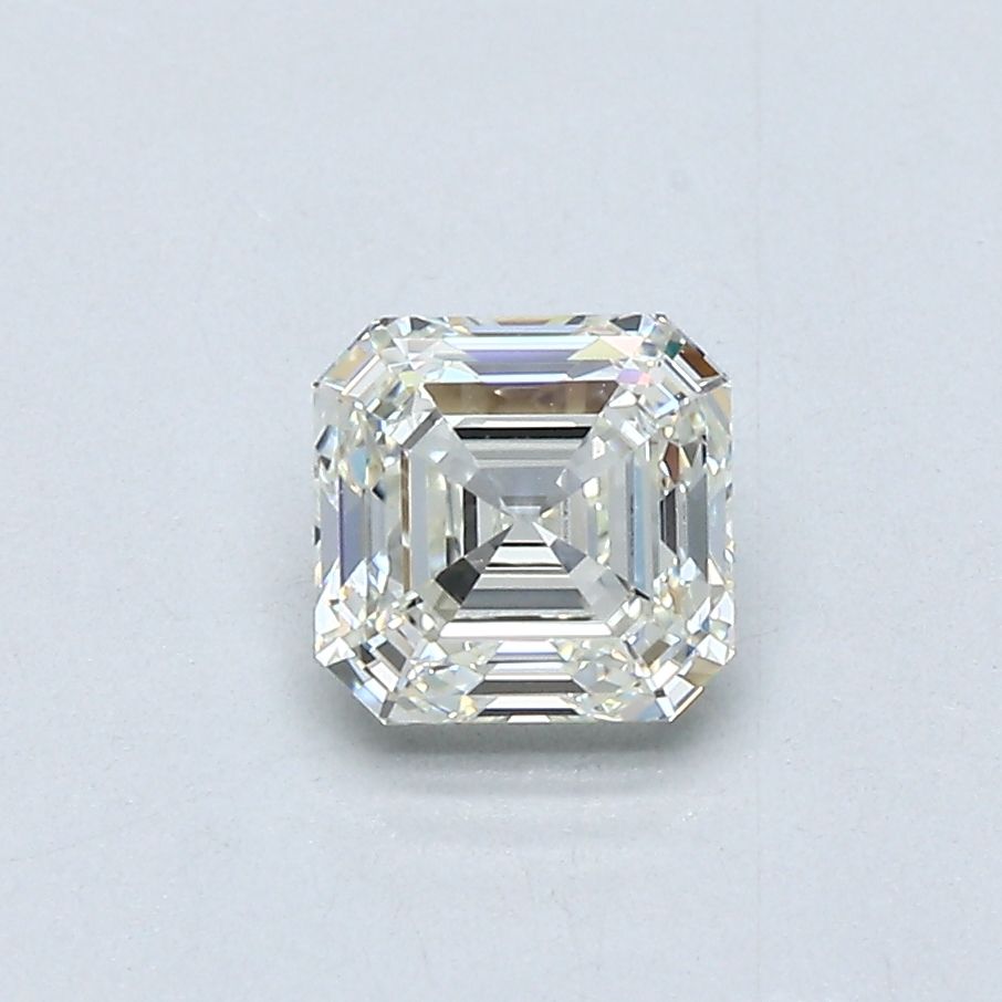 0.9 ct Square emerald Diamond