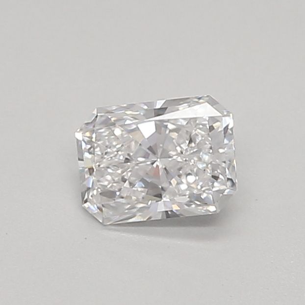 0.33 ct lab-grown Radiant Diamond