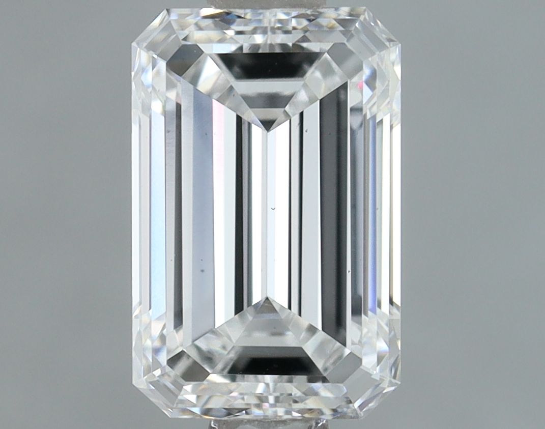1.03 ct. emerald Lab Grown Diamond front image