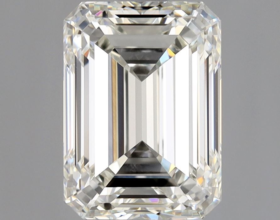 2.02 ct Emerald diamond
