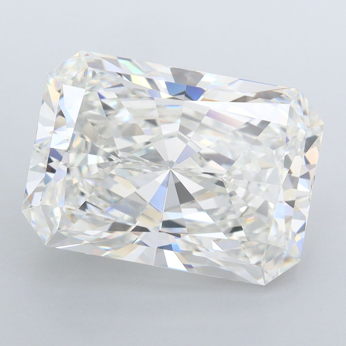 7.05 ct. radiant Lab Grown Diamond front image