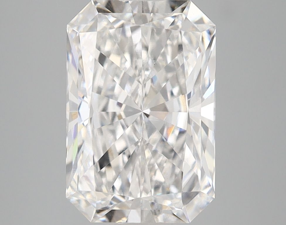 3.07 ct. radiant Lab Grown Diamond front image